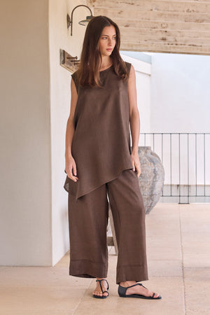 ASYMMETRIC SLEEVELESS TUNIC
