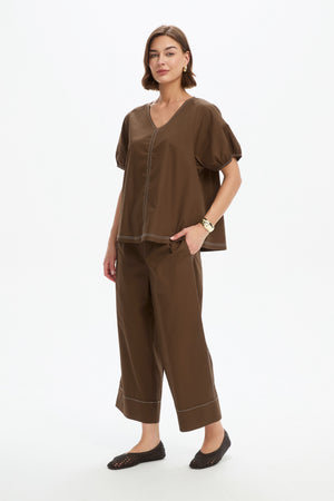 BISHOP SLEEVE CONTRAST TOP