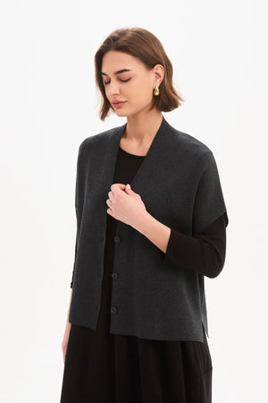 BUTTON UP KNIT VEST