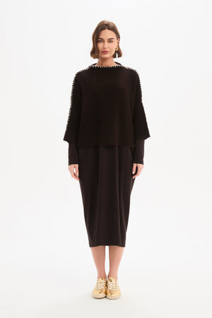 CONTRAST STITCH DETAIL KNIT