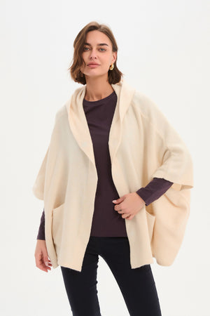 Women's Hooded Knit Cardigan with Pockets & Magnetic Closure Cream