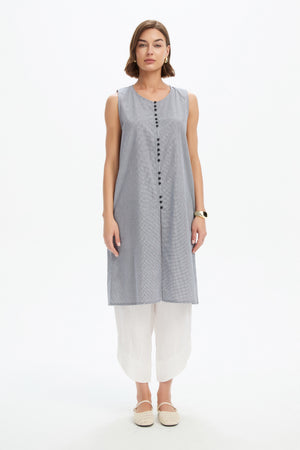 BUTTON FRONT GINGHAM TUNIC