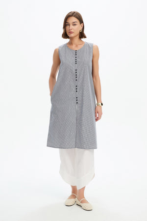 BUTTON FRONT GINGHAM TUNIC