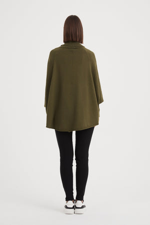 HIGH NECK OVERSIZED KNIT