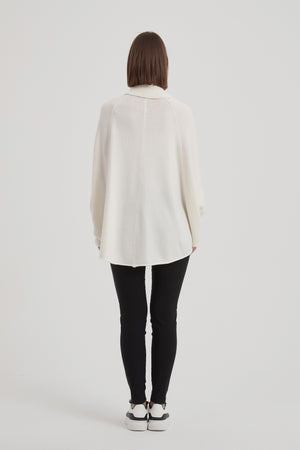 HIGH NECK OVERSIZED KNIT