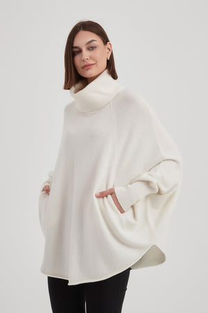 HIGH NECK OVERSIZED KNIT