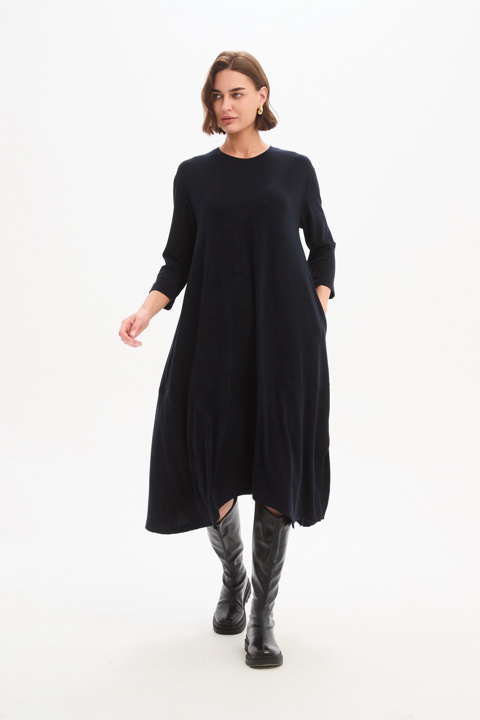 OVERLAY PANEL KNIT DRESS navy