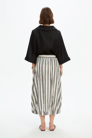 PIN TUCK HEM STRIPE SKIRT