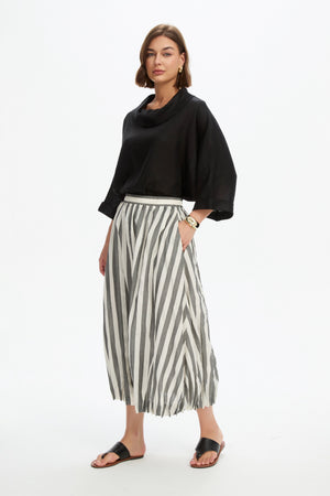 PIN TUCK HEM STRIPE SKIRT