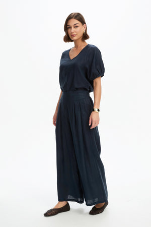 PLEAT FRONT PALAZZO PANT