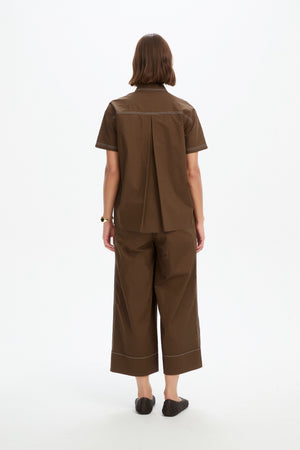 PLEATED CONTRAST SHIRT chocolate back