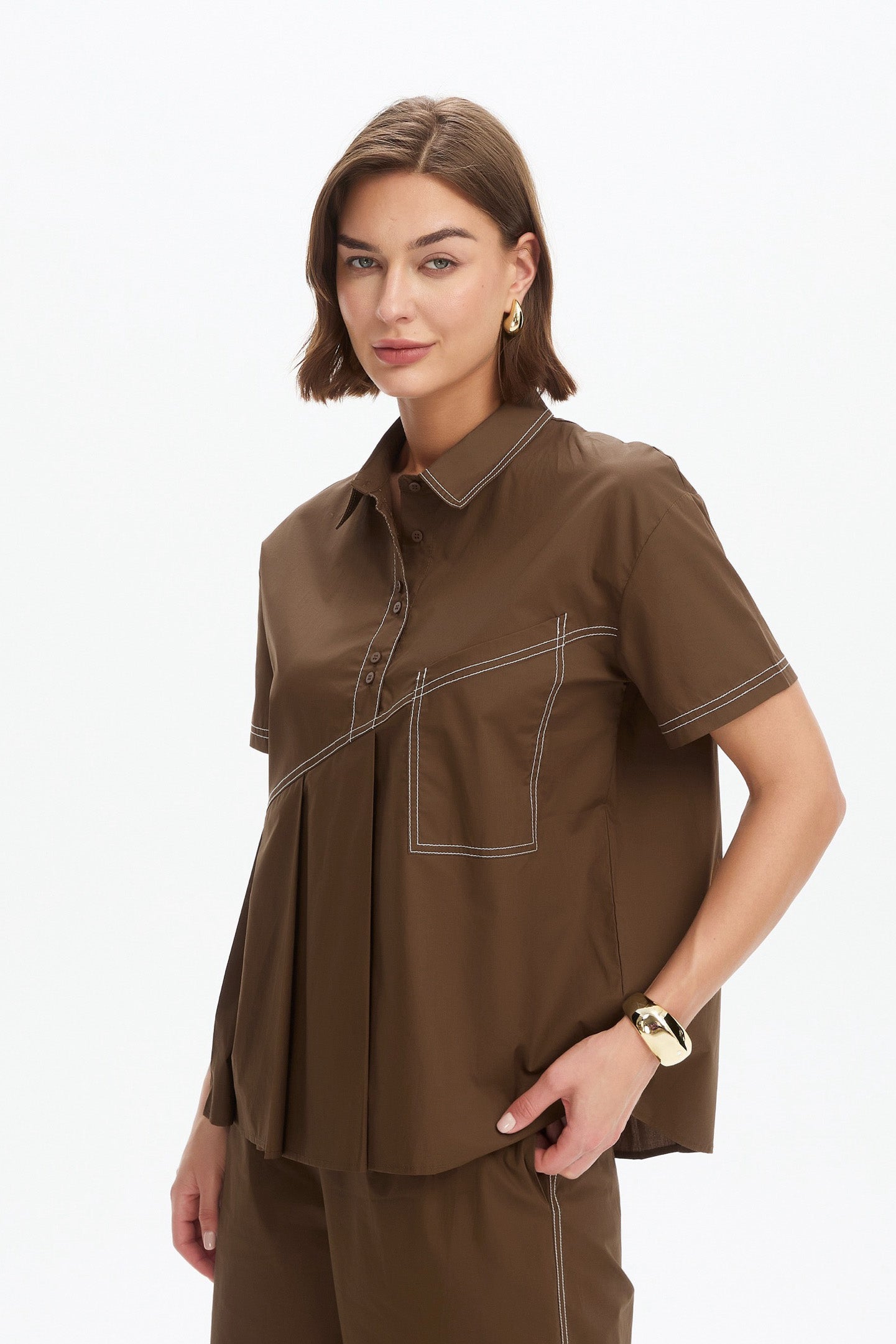PLEATED CONTRAST SHIRT chocolate