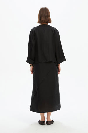 RELAXED LINEN JACKET