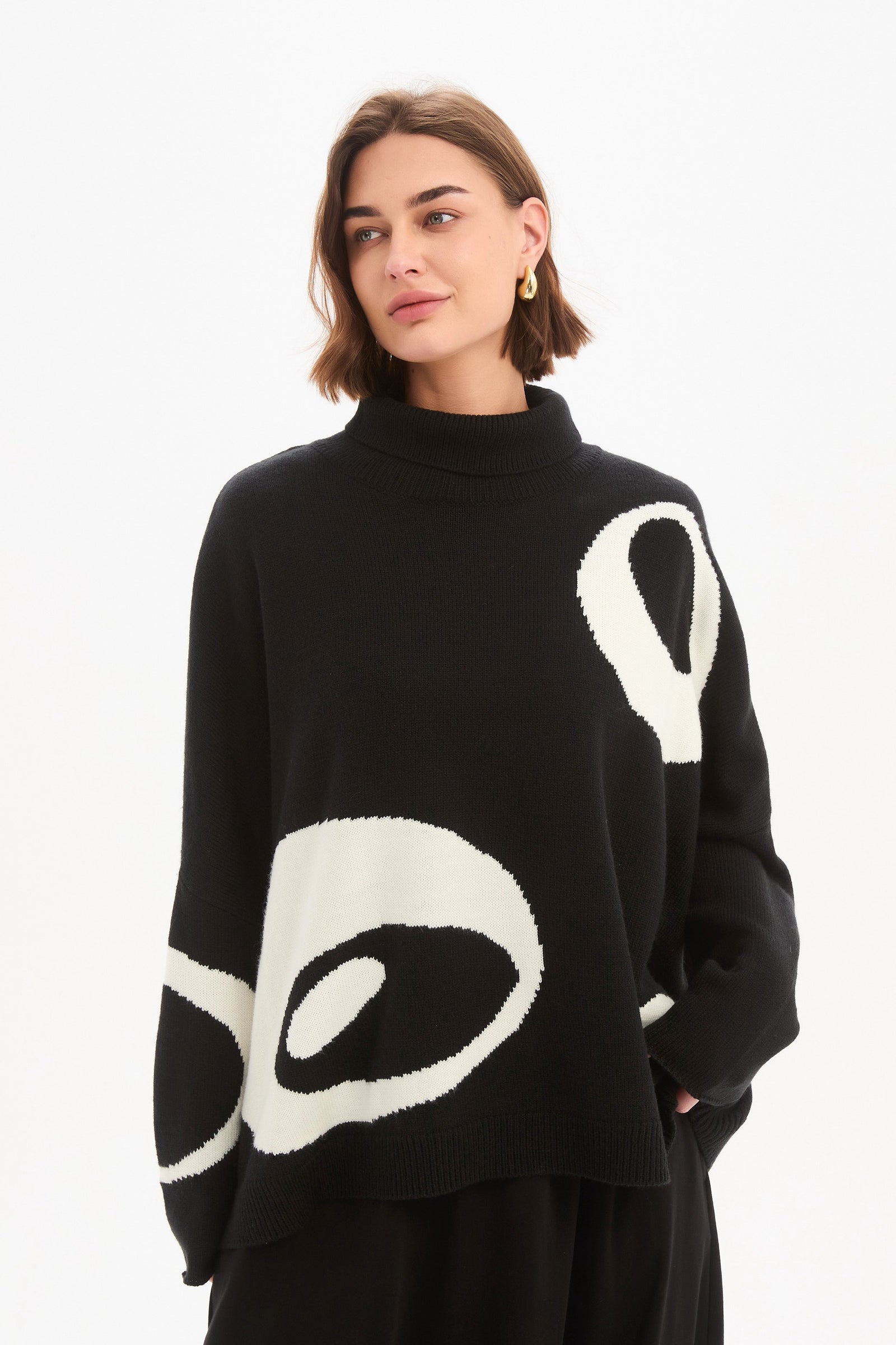 RETRO CIRCLE PRINT KNIT Sweater black & cream