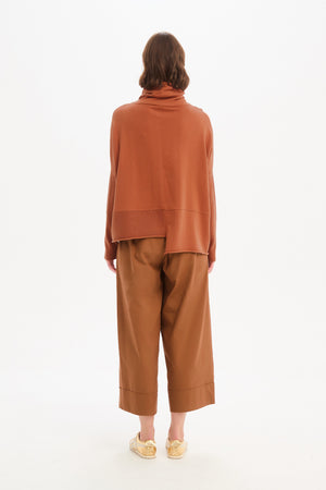 ROLL HEM POCKET KNIT