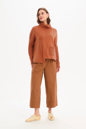 ROLL HEM POCKET KNIT
