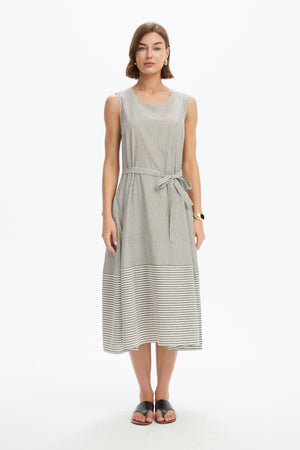 SLEEVELESS TIE BELT STRIPE DRESS