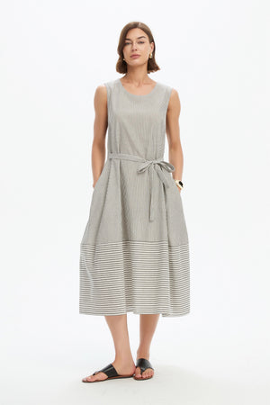 SLEEVELESS TIE BELT STRIPE DRESS