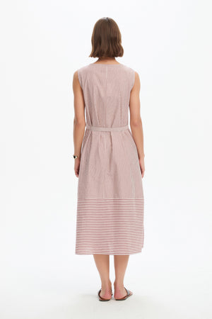 SLEEVELESS TIE BELT STRIPE DRESS