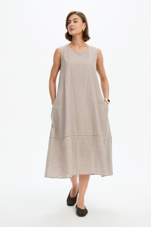 SLEEVELESS TIE BELT STRIPE DRESS