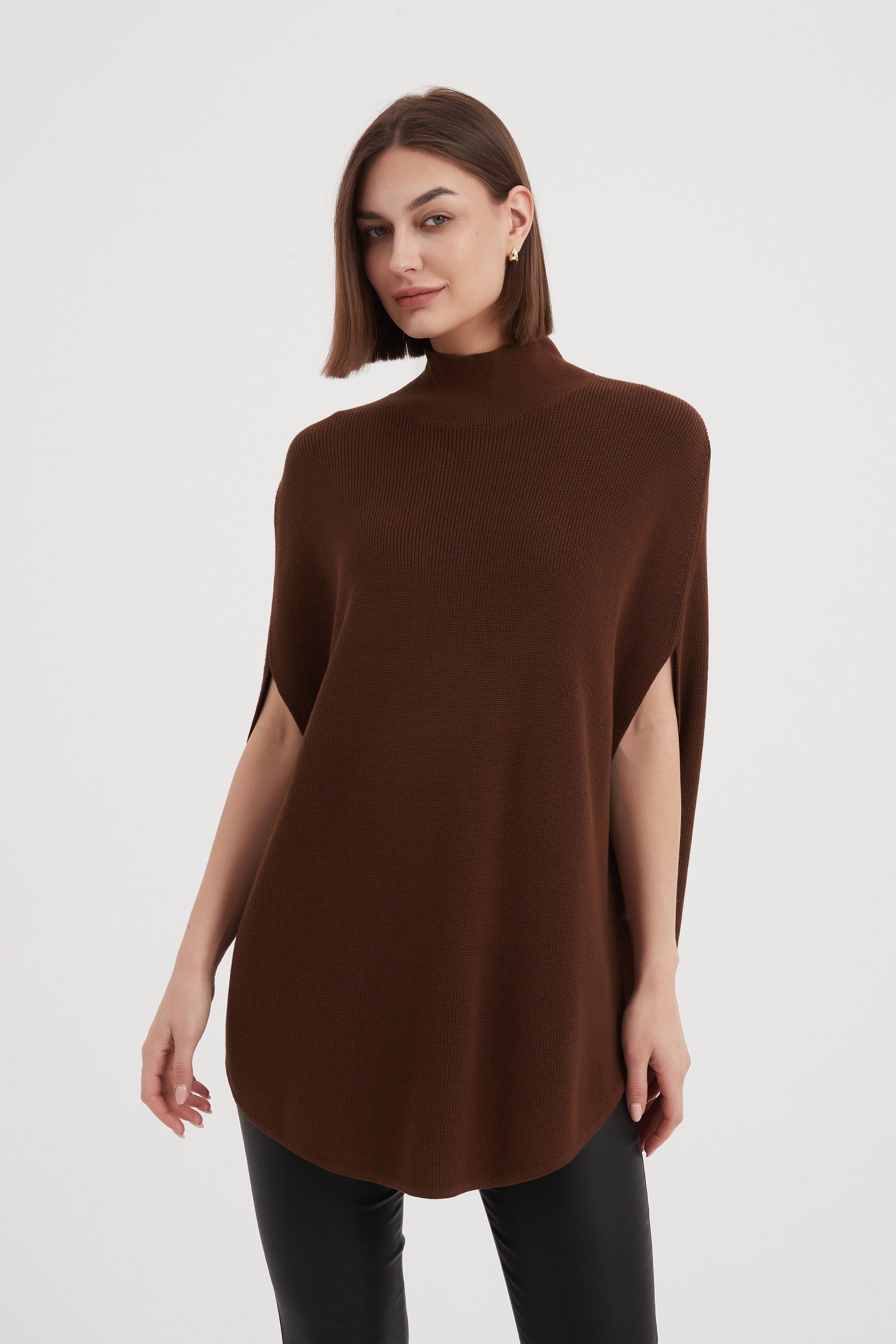 SLEEVELESS TUNIC