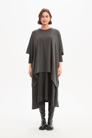 SPLIT HEM KNIT TOP