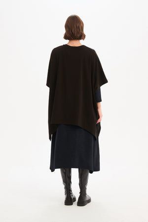SPLIT HEM KNIT TOP