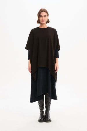 SPLIT HEM KNIT TOP