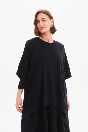 SPLIT HEM KNIT TOP