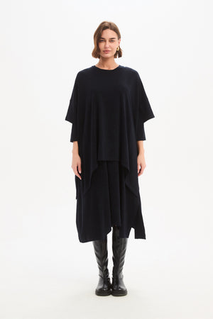 SPLIT HEM KNIT TOP