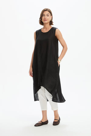 SPLIT HEM SLEEVELESS TUNIC
