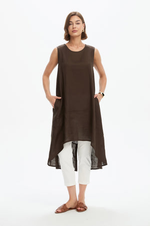 SPLIT HEM SLEEVELESS TUNIC