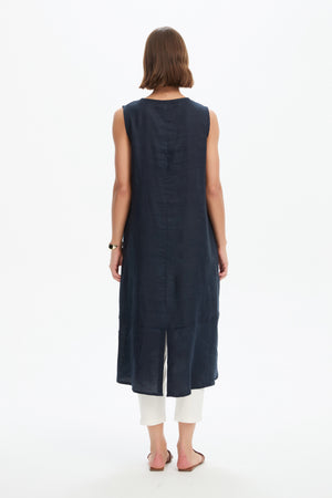 SPLIT HEM SLEEVELESS TUNIC