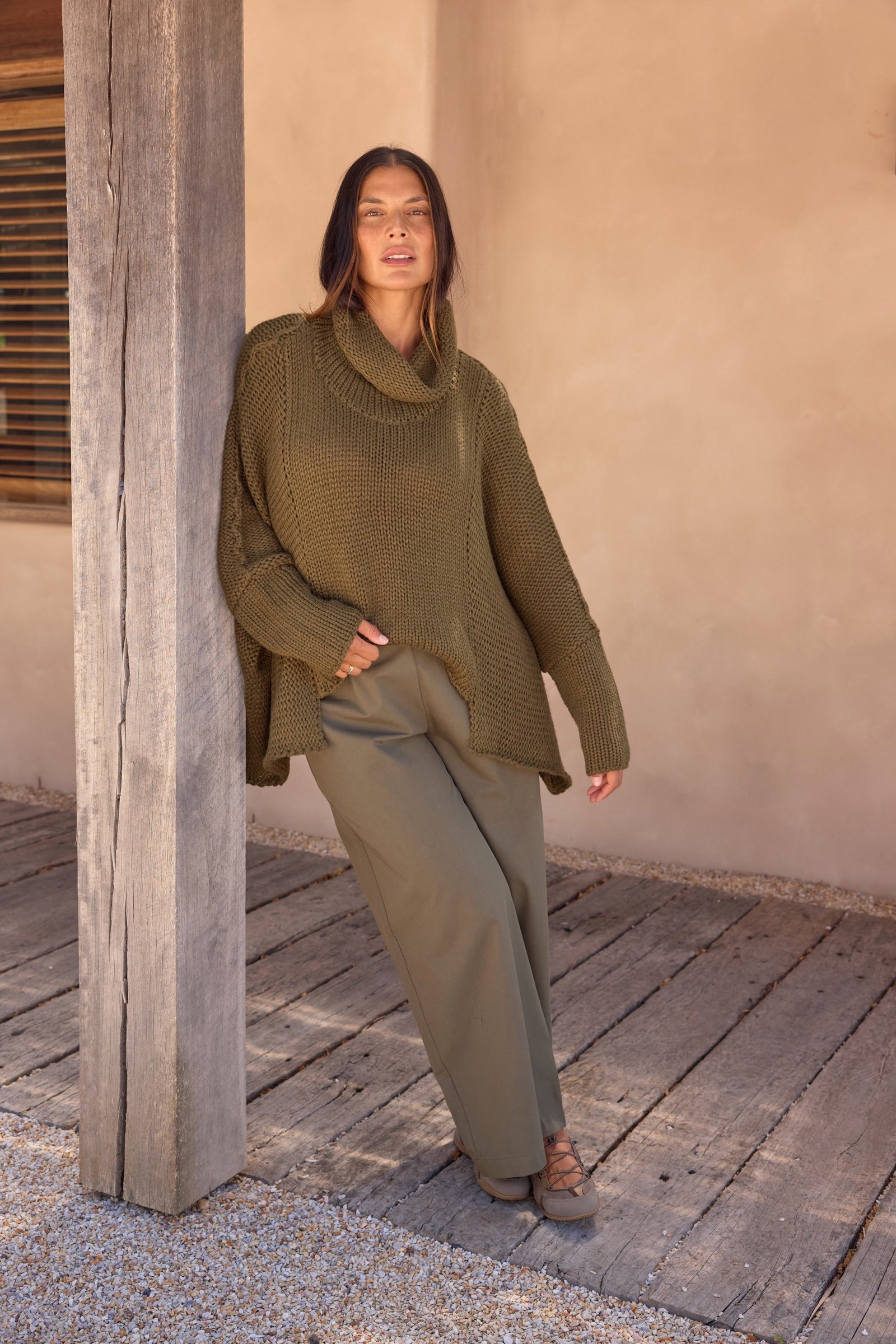 STEP HEM CROP KNIT