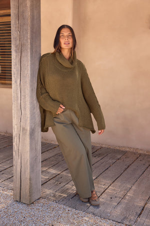 STEP HEM CROP KNIT