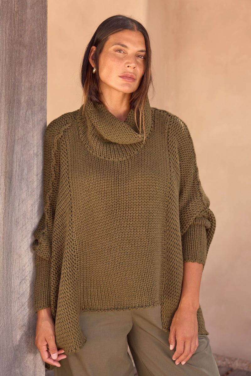 STEP HEM CROP KNIT