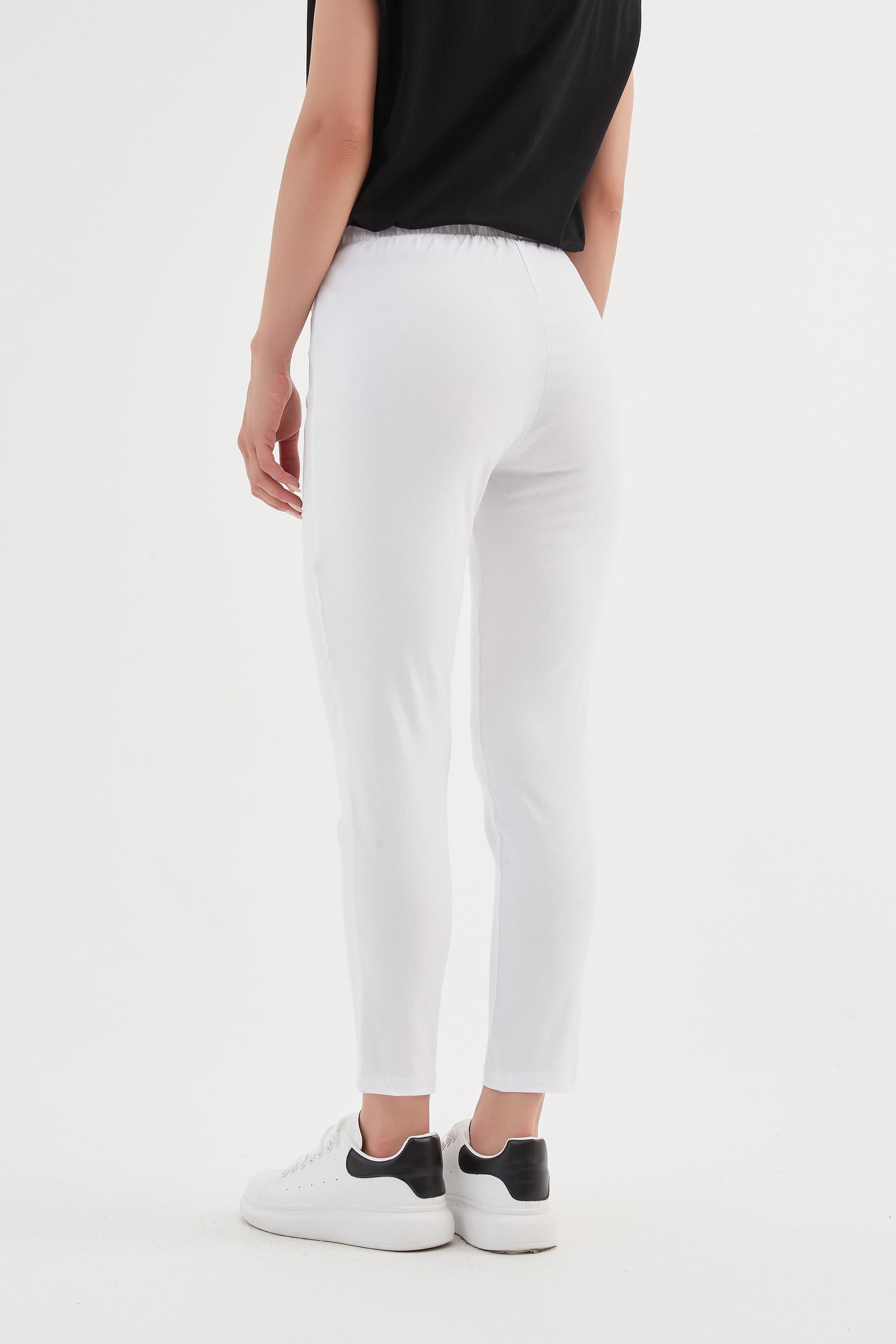 STRAIGHT CROP PANT - HIGH ANKLE