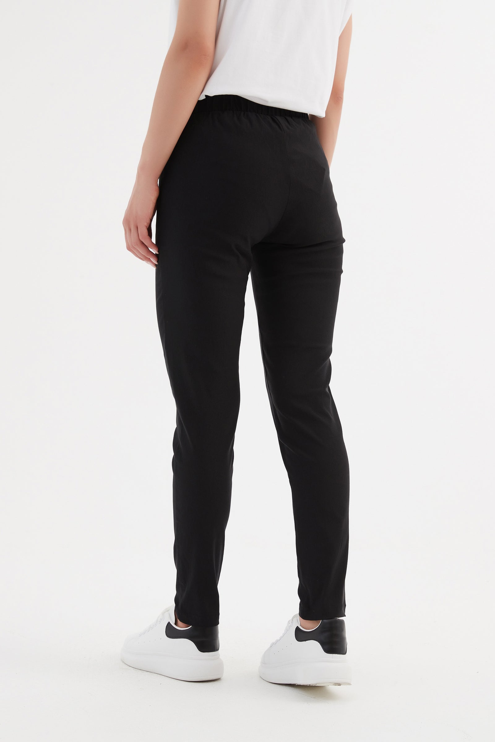 STRAIGHT PANT