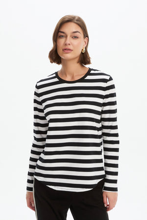 STRIPE CURVE HEM TSHIRT