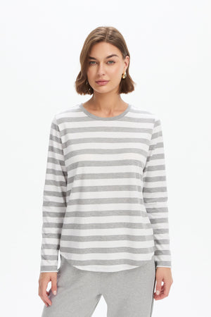 STRIPE CURVE HEM TSHIRT