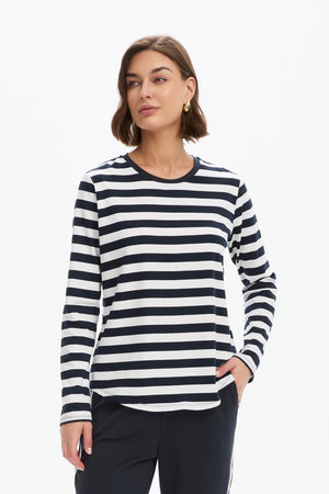 STRIPE CURVE HEM TSHIRT