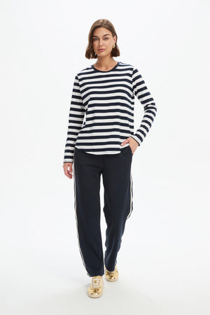 STRIPE CURVE HEM TSHIRT