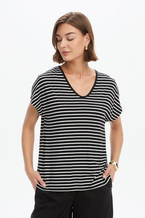 STRIPE V NECK SWING TEE