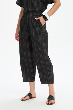 TEXTURED PINSTRIPE BARREL PANT