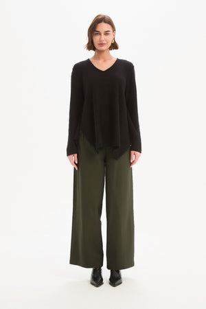 V NECK SPLIT KNIT
