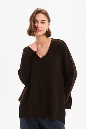 V NECK SPLIT KNIT