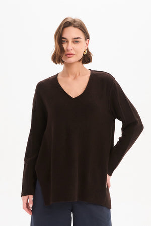 V NECK SPLIT KNIT