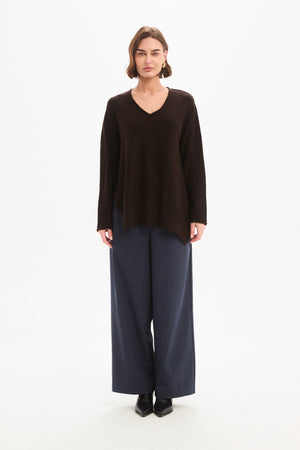V NECK SPLIT KNIT