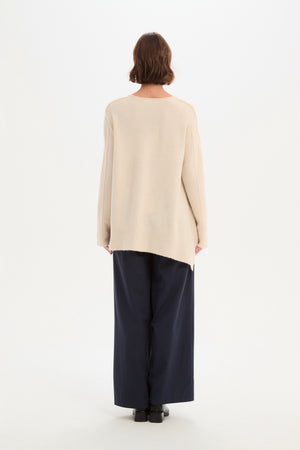 V NECK SPLIT KNIT