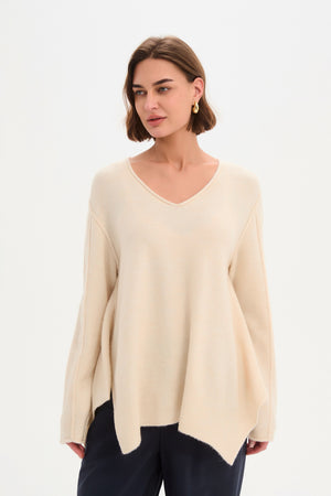 V NECK SPLIT KNIT